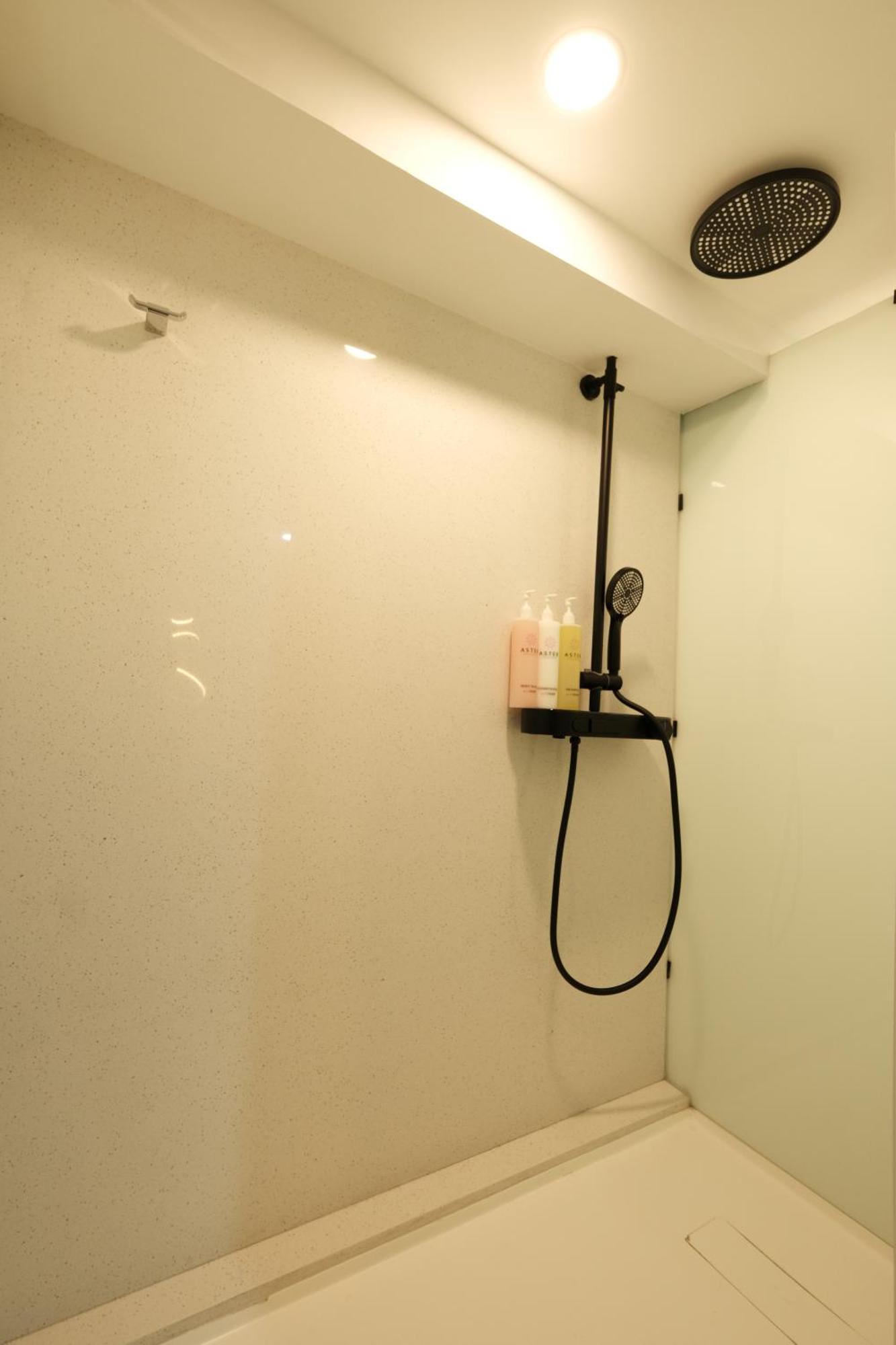 Aster Apartment Bali Canggu Екстериор снимка