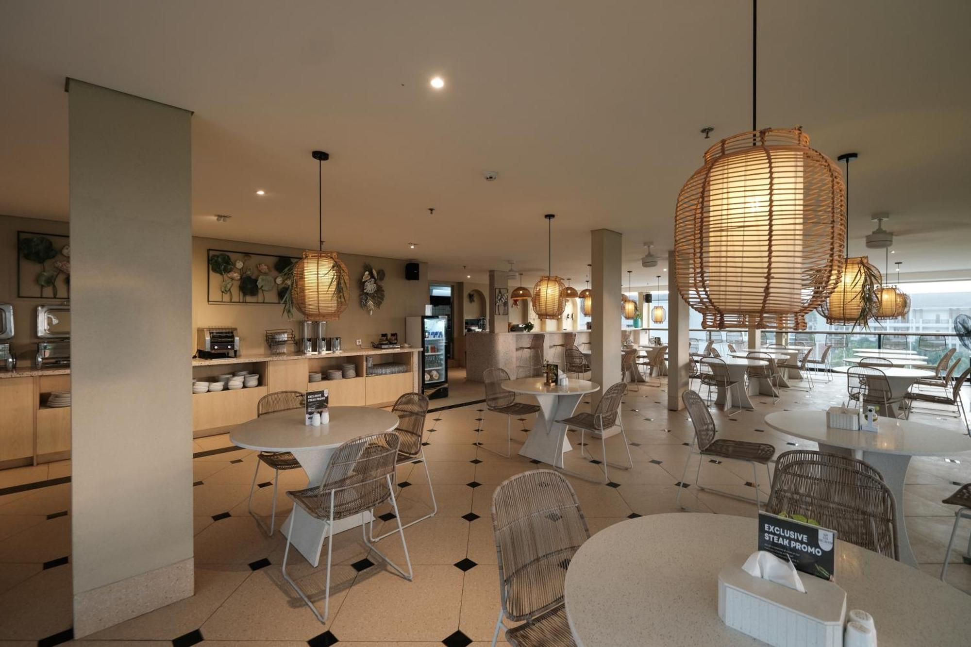 Aster Apartment Bali Canggu Екстериор снимка